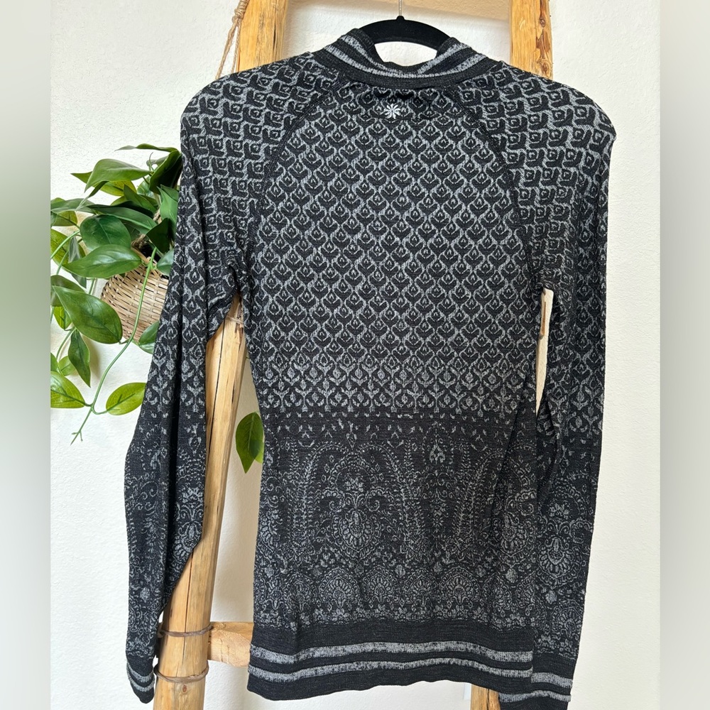Athleta wool base layer - Quarter zip - Size M